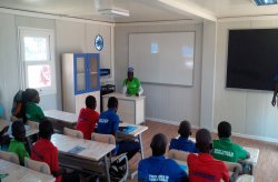 פרויקט כיתות ובית ספר ניידים בניגריה